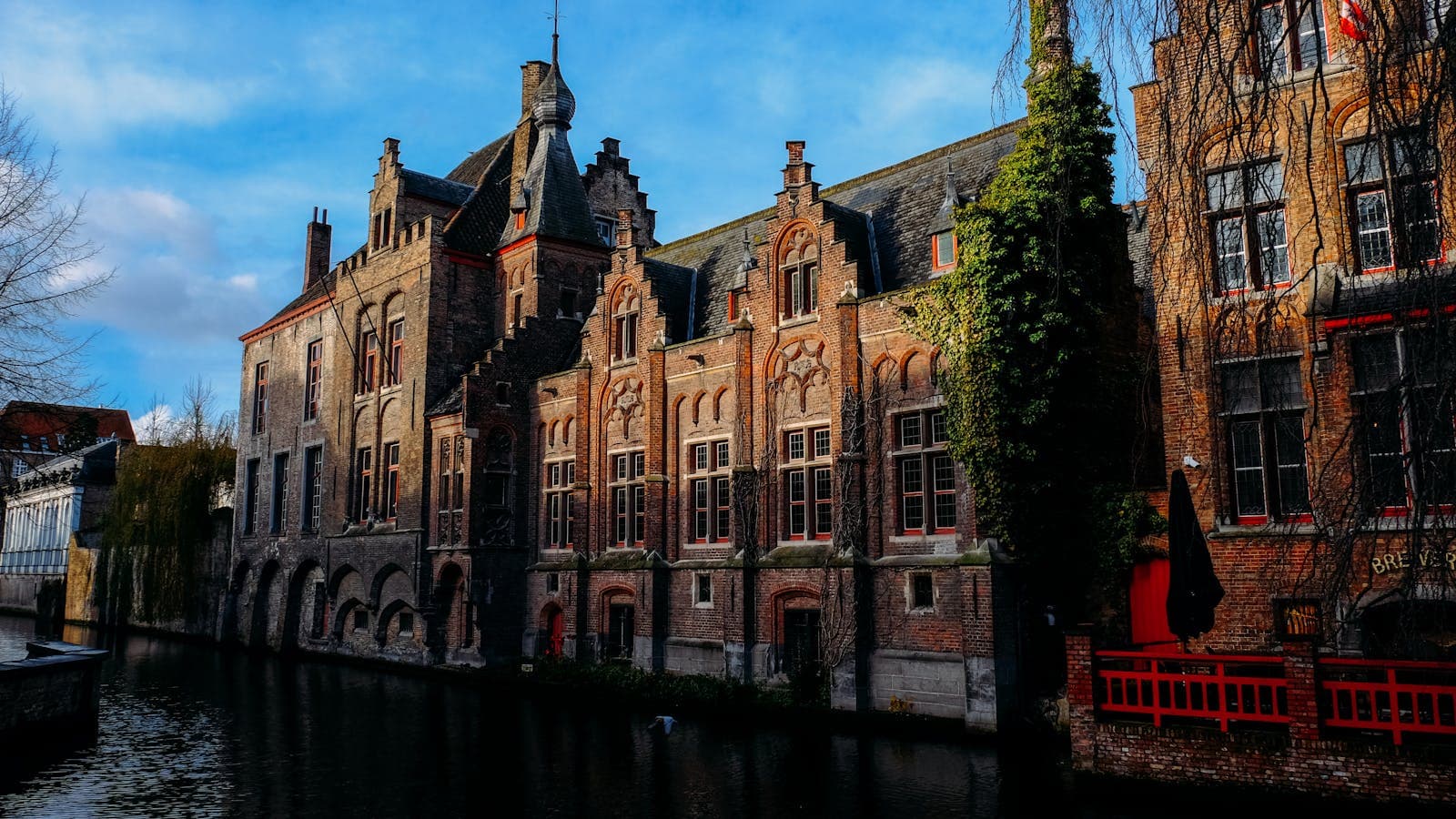 25 Europe Travel Journal Ideas: Creative Ways to Document Your Trip