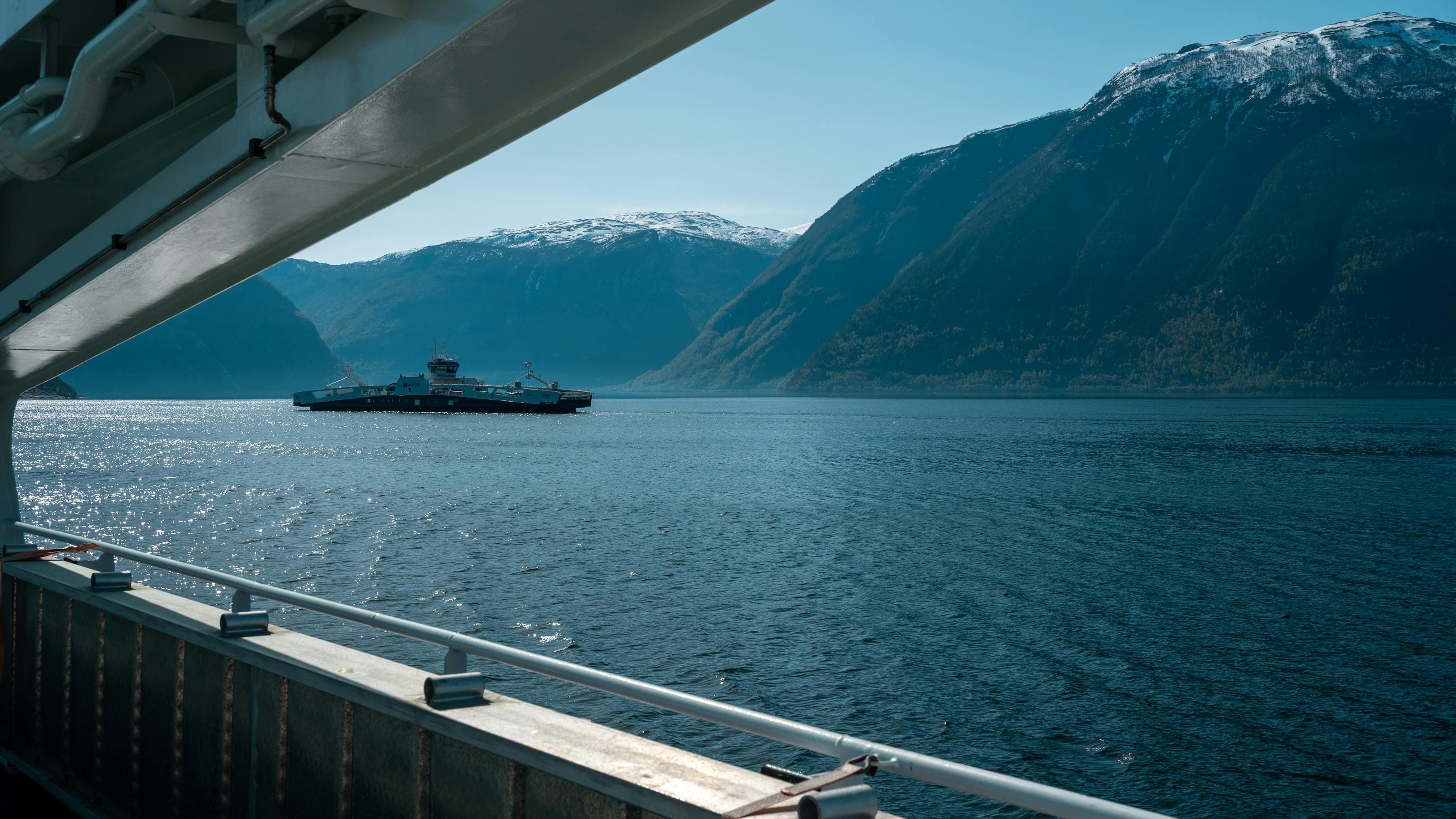 First Time International Travel: Complete Beginner's Guide for 2025