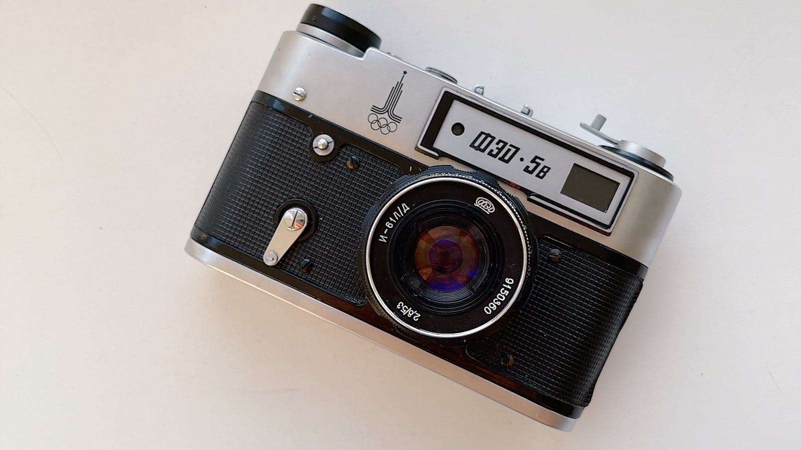 How to Get the 'Vintage Film' Travel Aesthetic on Your iPhone (No Editing Required)
